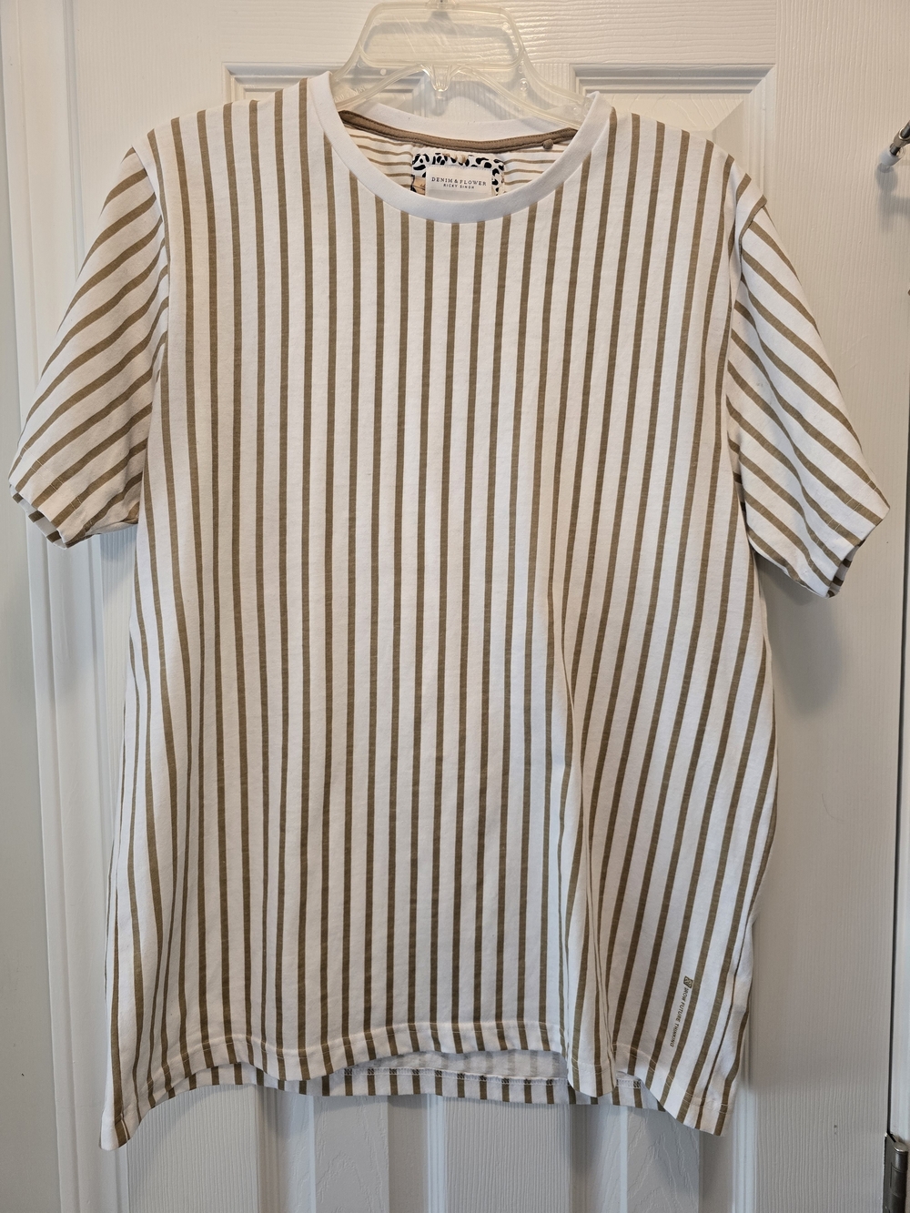 Denim & Men's Beige and White Striped Crew Neck Shirt Size L OFFERS WELCOME!!!